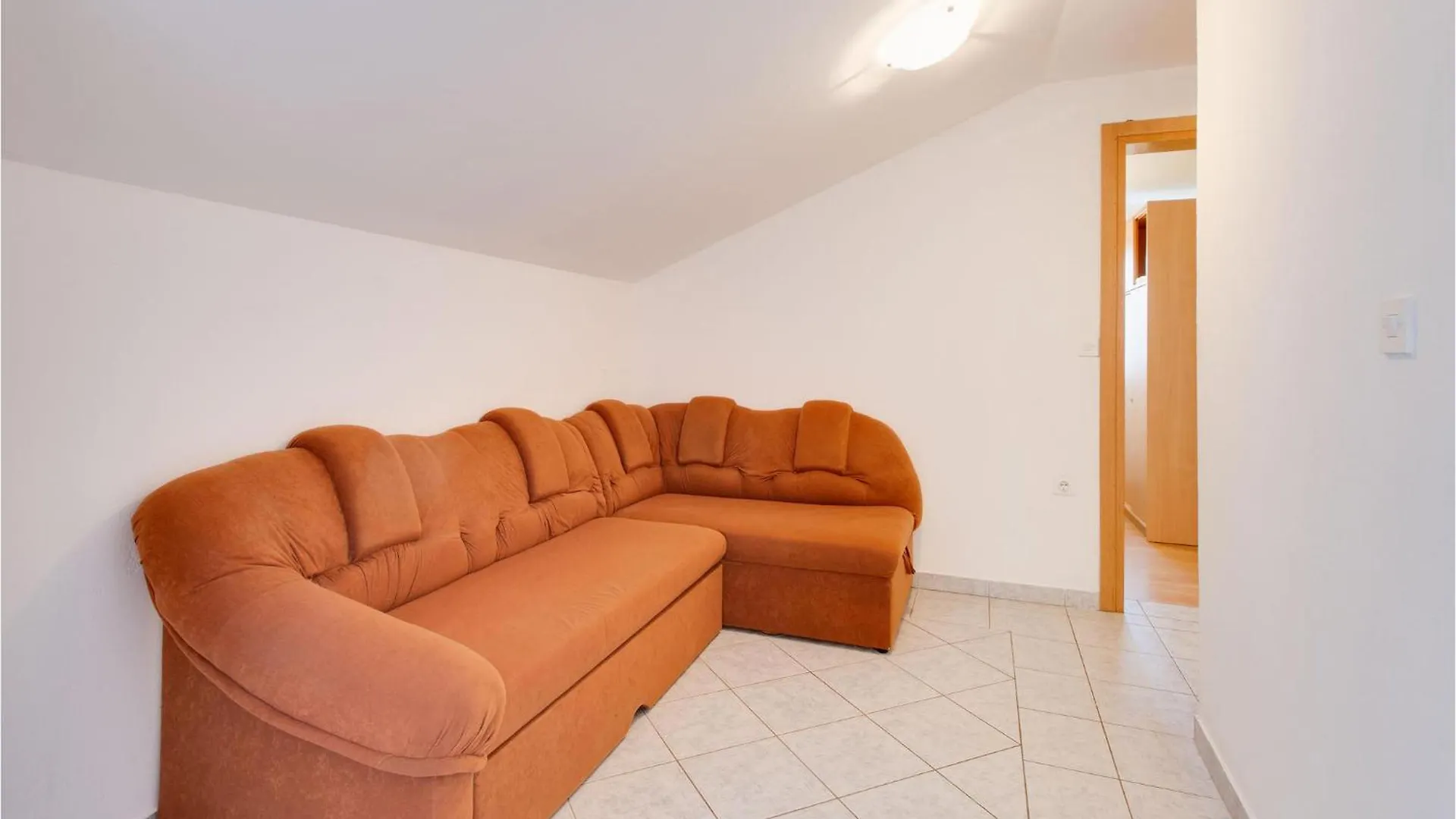 1 Bedroom Awesome Apartment In Marsici Sveti Vid-Miholjice 0*,
