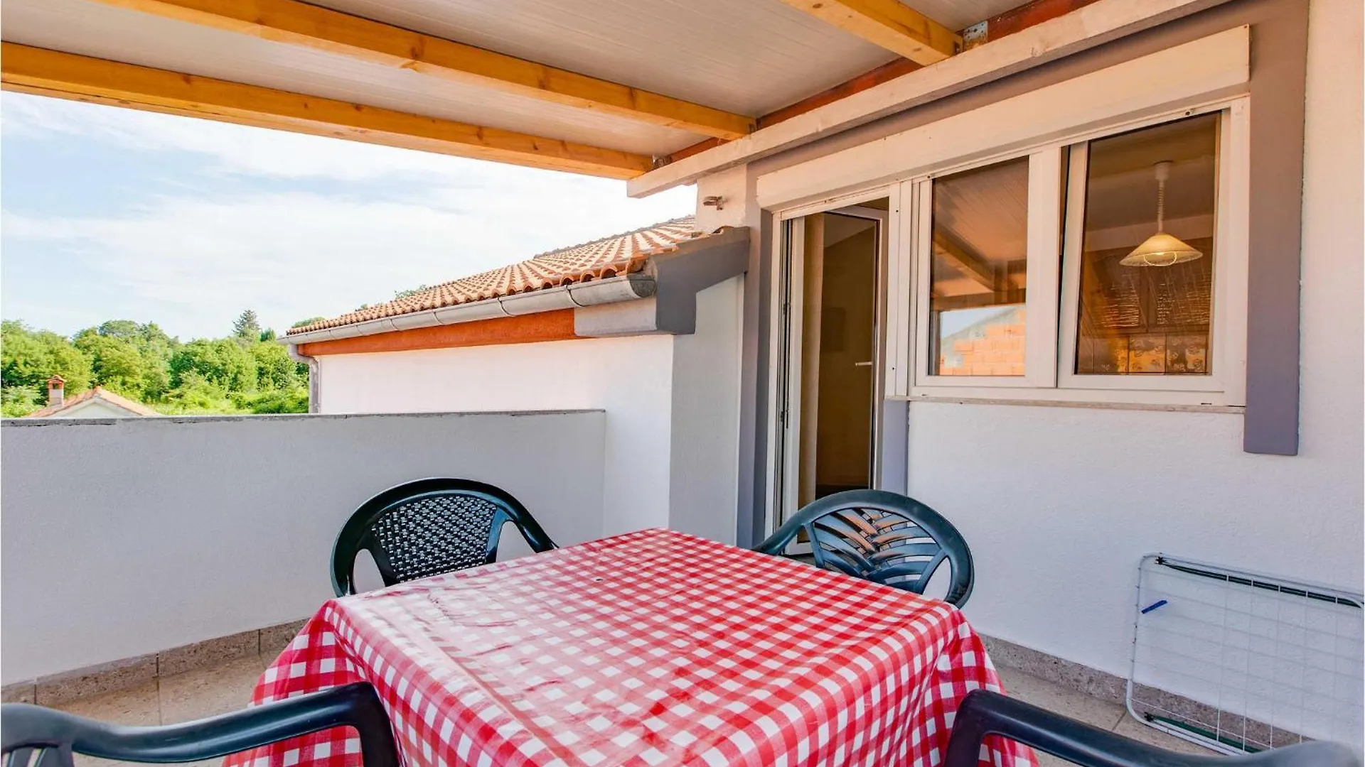 1 Bedroom Awesome Apartment In Marsici Sveti Vid-Miholjice